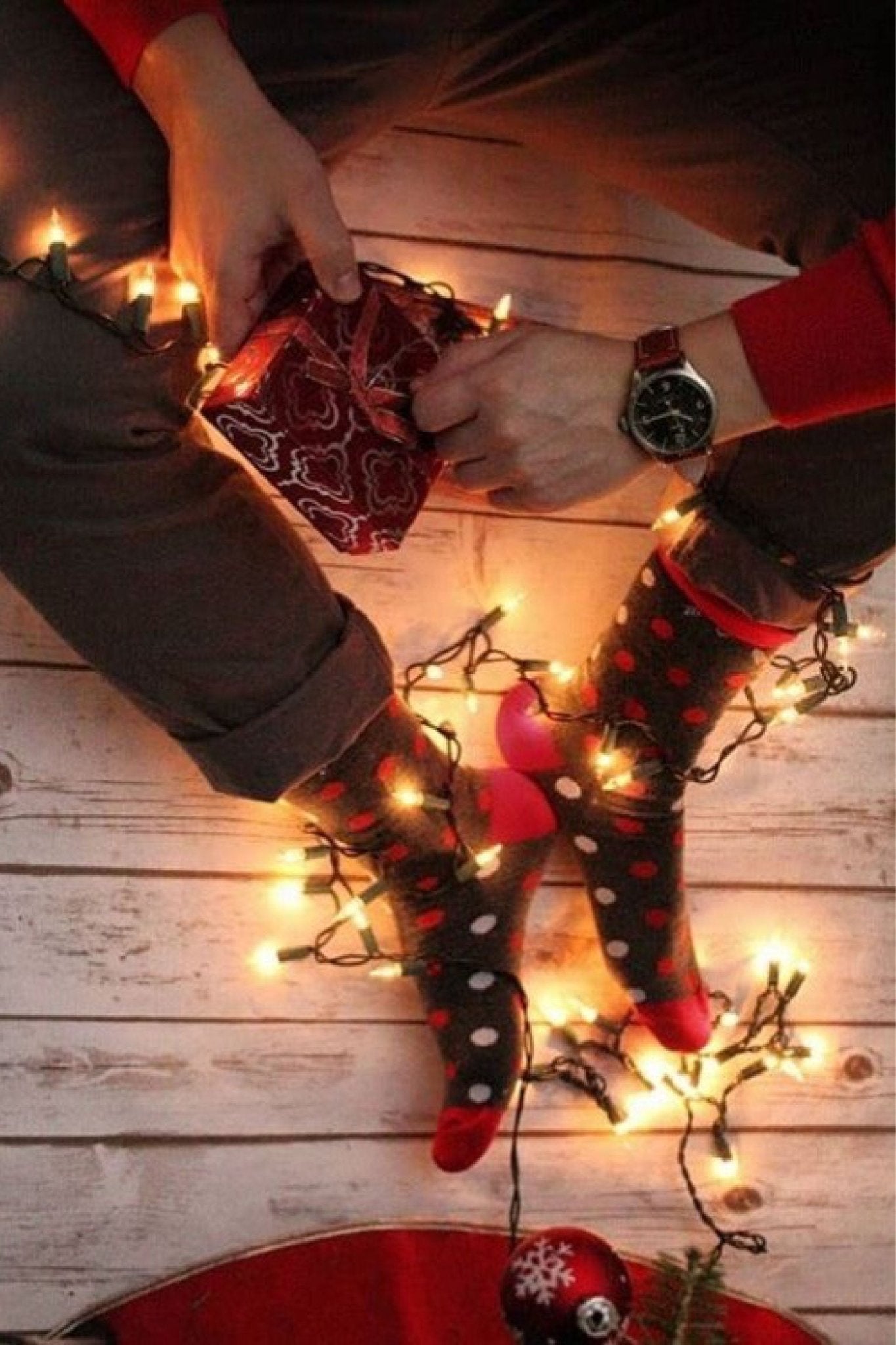 HOLIDAY GIFT GUIDE