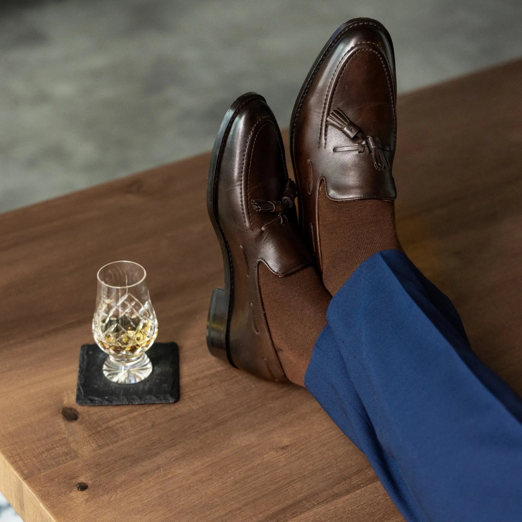 A chocolate brown men's dress sock