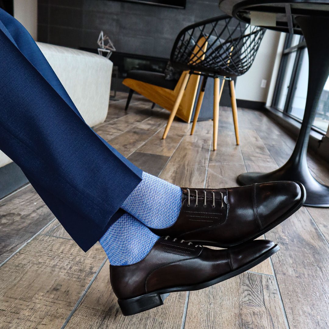 Heathered blue and sky blue micro-chevron men's dress sock